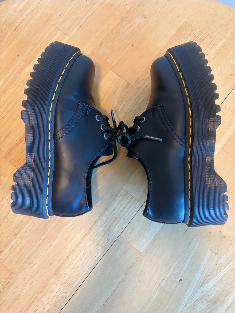 DOC MARTENS 1461 SMOOTH LEATHER PLATFORM SHOES Size 5